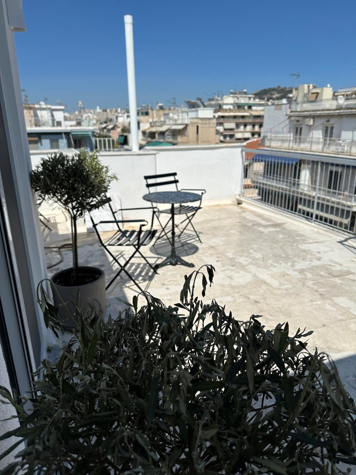 Graffiti Roof Apartment Athens Exterior photo